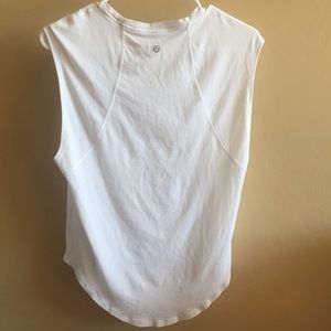 Lululemon Muscle Tee